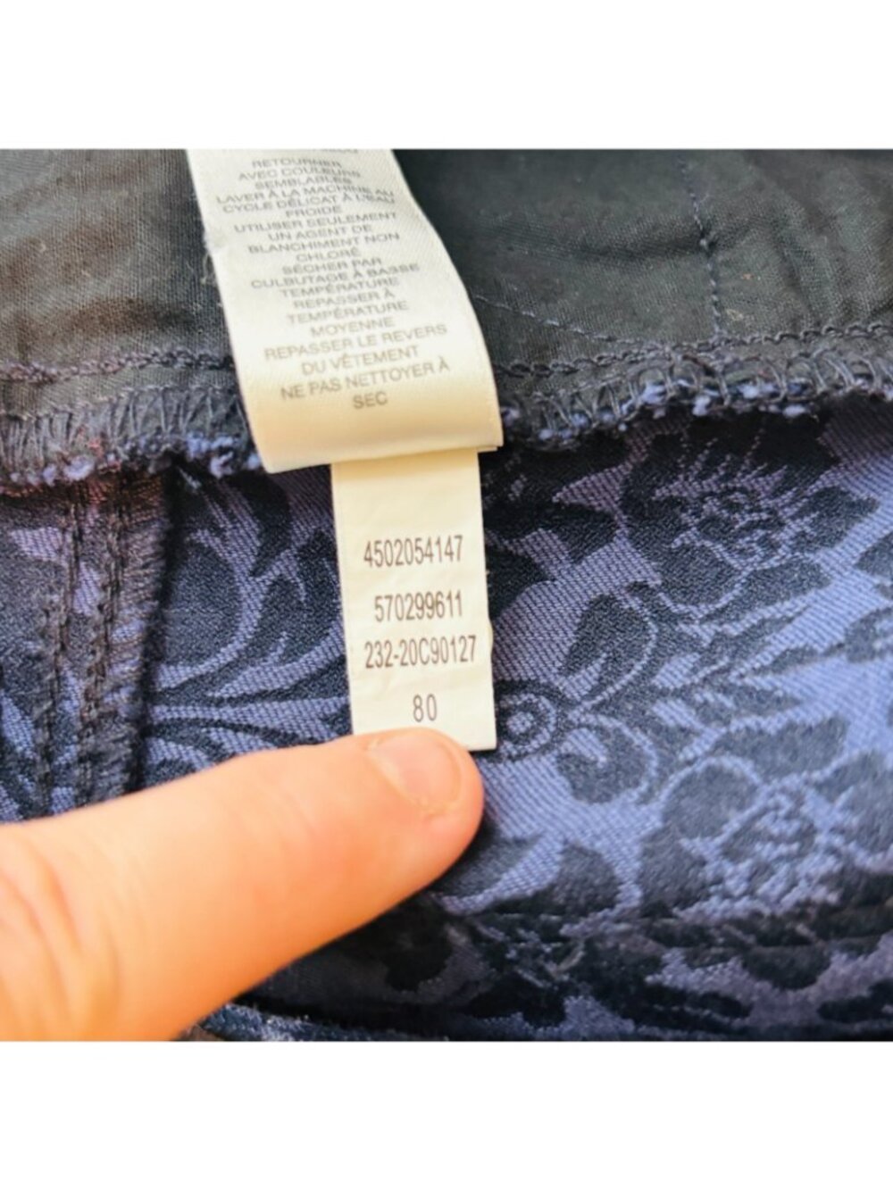 Chicos Girlfriend Slim Leg Ankle Jean Blue Floral Shimmer Stretch Size 0 | S | 4 - Picture 14 of 14